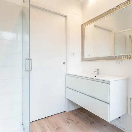 Red Line Design Apartment Milan